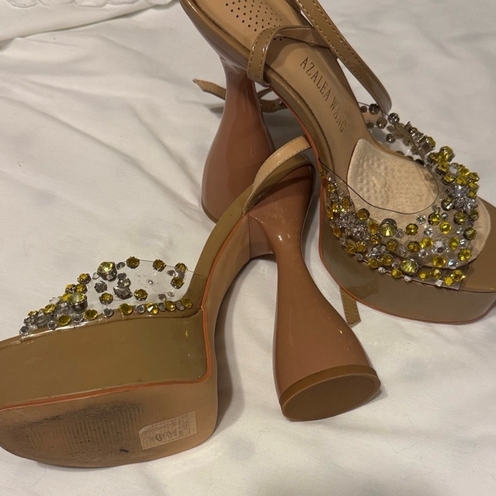 Custom Embellished Heels - Picture 3 of 10